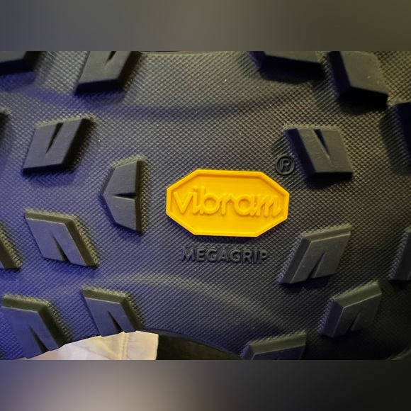 New - ARC’TERYX NORVAN LD 3 GTX SHOES - Picture 13 of 15